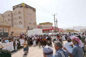 صفقات الإفراج عن الإرهابيين.. لماذا يستفزون الجنوب وأسر شهدائه؟