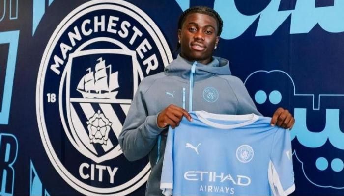 مانشستر سيتي يتعاقد مع جيريمي مونغا رابع أغلى لاعب يُنتقل بعمر 16 عاما