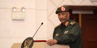 البرهان يعيد قضاة من عهد البشير إلى المحكمة الدستورية