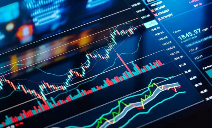 تفاوت أداء الأسهم الأوروبية وسط توترات مضيق هرمز تفاوت أداء الأسهم الأوروبية وسط توترات مضيق هرمز