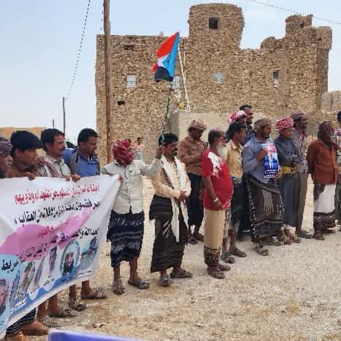 تظاهرة في الطلح رفضا للتدخلات الخارجية في الشأن الجنوبي تظاهرة في الطلح رفضا للتدخلات الخارجية في الشأن الجنوبي
