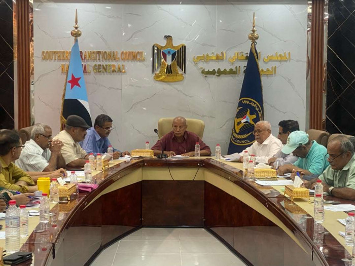 "استشاري الانتقالي" يؤيد مطالب الاتحاد العام لنقابات عمال الجنوب "استشاري الانتقالي" يؤيد مطالب الاتحاد العام لنقابات عمال الجنوب