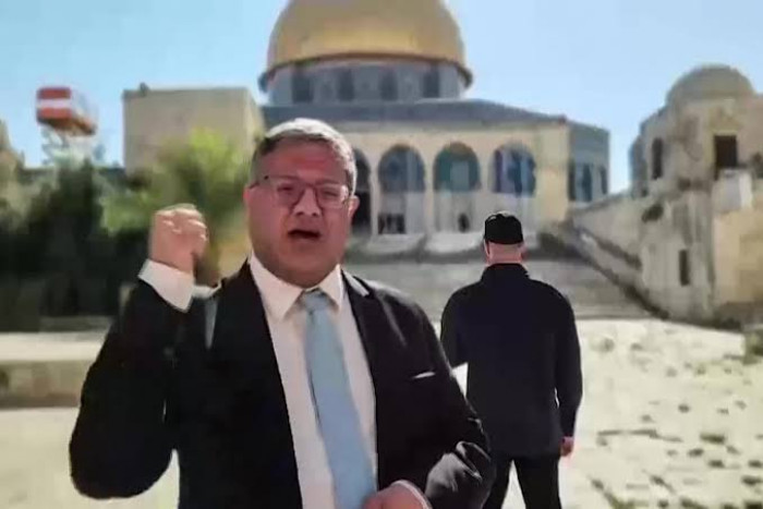 انتقادات لزيارة بن جفير لحرم المسجد الأقصى انتقادات لزيارة بن جفير لحرم المسجد الأقصى