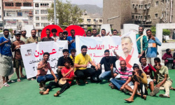 شباب كريتر يطالبون بحلول عاجلة لأزمة المياه