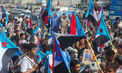 انتقالي الحبيلين ينظم مسيرة جماهيرية حاشدة رفضاً للوصاية السعودية
