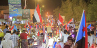 مسيرة بالمركبات في القطن ترفض الوصاية وتطالب بطرد القوات اليمنية