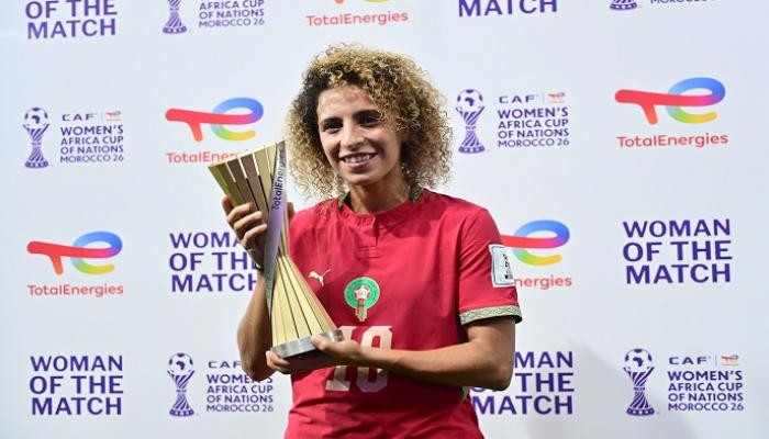 تميمة المغرب.. سناء مسودي تحسم ديربي الجزائر تميمة المغرب.. سناء مسودي تحسم ديربي الجزائر