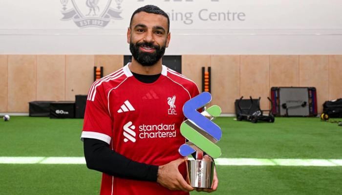5 نجوم عرب بلا أندية يترقبون مصيرهم 5 نجوم عرب بلا أندية يترقبون مصيرهم