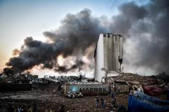 الرئيس اللبناني يدعو القضاء لإصدار القرار الظني بانفجار المرفأ الرئيس اللبناني يدعو القضاء لإصدار القرار الظني بانفجار المرفأ