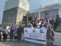 استمرار الإضراب الجزئي لليوم الثالث في الحصين وتلويح بالتصعيد