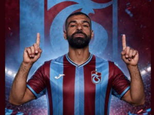 موعد أول مباراة لـ محمد صلاح مع طرابزون سبور