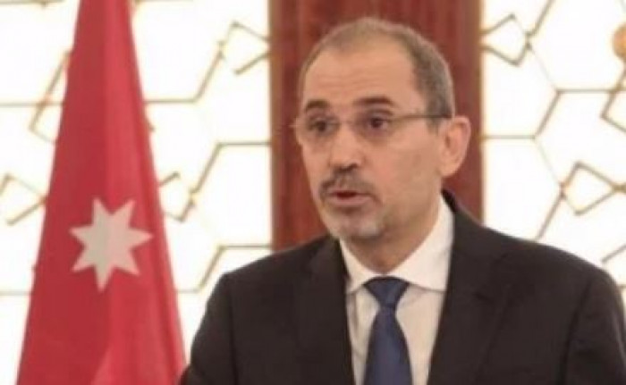 الصفدي ونظيره البيروفي يبحثان تعزيز العلاقات والتعاون المشترك