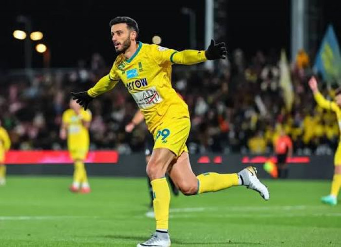 الحزم يفتتح الموسم الجديد للدوري السعودي بفوزه على أبها الصاعد الحزم يفتتح الموسم الجديد للدوري السعودي بفوزه على أبها الصاعد