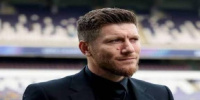 اسكتلندا تعين البلجيكي بوكونيولي مدربًا للمنتخب الوطني بعقد لعامين