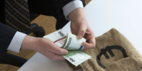 صعود عملات وأسهم الأسواق الناشئة مع تراجع توقعات الفائدة