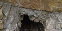 بحثاً عن الكنز.. اختفاء 3 أشخاص في انهيار كهف عليهم 