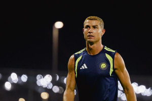 غضب رونالدو يشعل الجدل بعد استبداله أمام الاتفاق