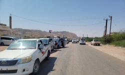 جماهير شبوة تزحف إلى عدن للمشاركة في مليونية الجيش الجنوبي