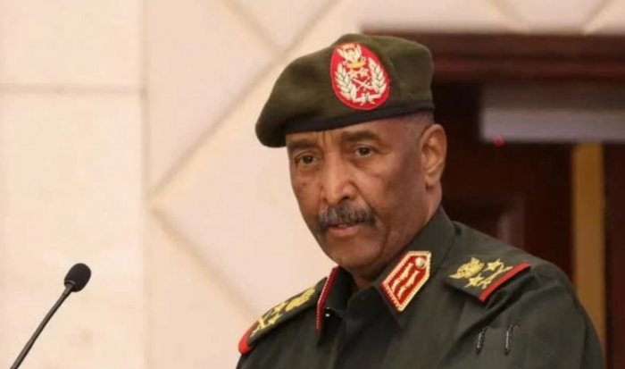 رئيس مجلس السيادة يحصن المشاركين في الحوار من الملاحقة القانونية رئيس مجلس السيادة يحصن المشاركين في الحوار من الملاحقة القانونية