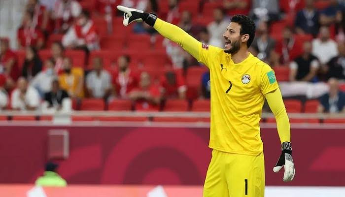 إصابة الشناوي تربك حسابات الأهلي والمنتخب قبل تصفيات أمم أفريقيا إصابة الشناوي تربك حسابات الأهلي والمنتخب قبل تصفيات أمم أفريقيا