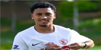 اليوم.. الإعلان عن انتقال بيزيرا إلى شباب الأهلي الإماراتي