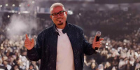 عمرو دياب يستعد لحفل جماهيري في الكويت 27 سبتمبر