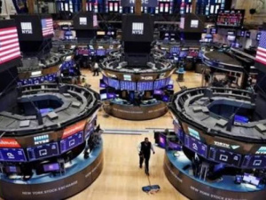 الأسهم الأمريكية تغلق الإثنين على تراجع 