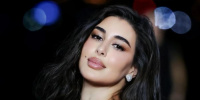 ياسمين صبري تتألق بالأحمر في أسبوع الموضة بباريس