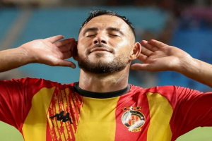 عقوبتان قانونيتان تهددان عودة يوسف بلايلي إلى منتخب الجزائر