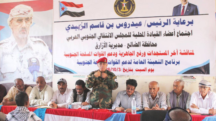 رئيس انتقالي الضالع يختتم جولته لحشد قوافل إسناد القوات الجنوبية