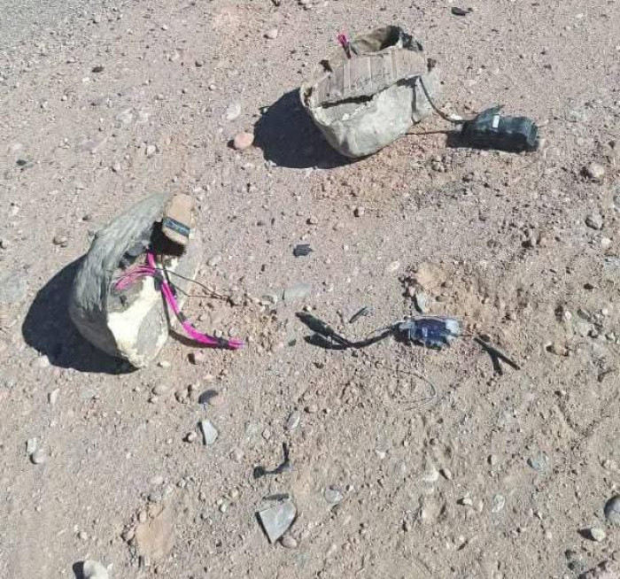 دفاع شبوة تفكك 3 عبوات ناسفة على الخط الدولي الرابط بالعبر دفاع شبوة تفكك 3 عبوات ناسفة على الخط الدولي الرابط بالعبر