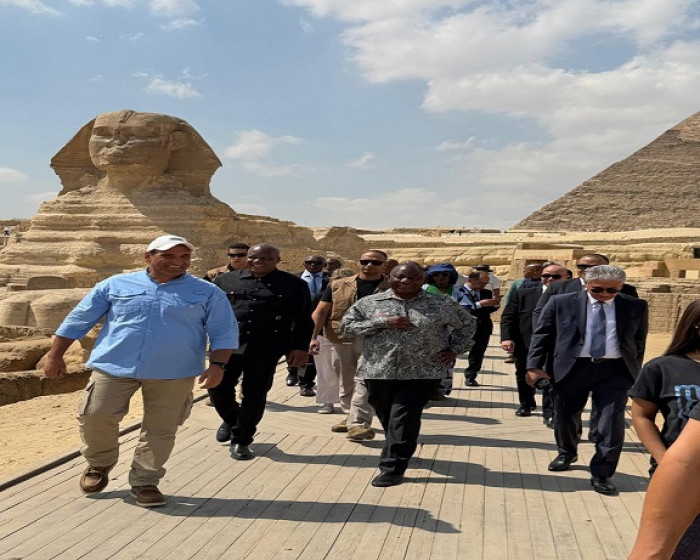 رئيس جنوب إفريقيا يزور المتحف المصري الكبير وأهرامات الجيزة رئيس جنوب إفريقيا يزور المتحف المصري الكبير وأهرامات الجيزة