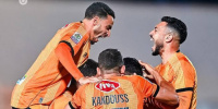 اتحاد تواركة يتعادل مع نهضة بركان وينفرد مؤقتا بصدارة دوري المغرب