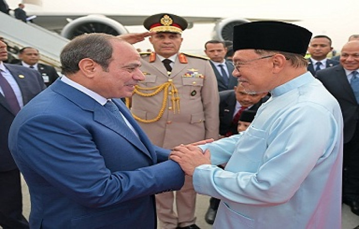 رئيس وزراء ماليزيا يستقبل الرئيس السيسي في كوالالمبور رئيس وزراء ماليزيا يستقبل الرئيس السيسي في كوالالمبور