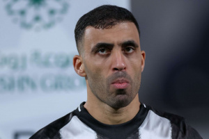 الشباب السعودي يسخر من عبدالرزاق حمدالله بهذه الرسالة