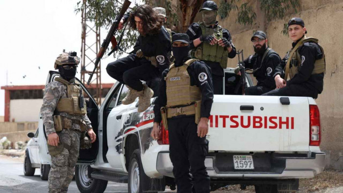 الداخلية السورية تنعى مقتل 4 من عناصرها على يد مسلحين الداخلية السورية تنعى مقتل 4 من عناصرها على يد مسلحين