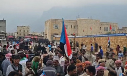 جماهير سقطرى تزحف نحو حديبو للاحتفال بذكرى 14 أكتوبر