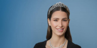 الأميرة رجوة الحسين تخطف الأنظار بفستان كحلي في احتفال أردني