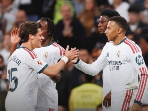 ريال مدريد يكتسح إشبيلية برباعية قبل الكلاسيكو