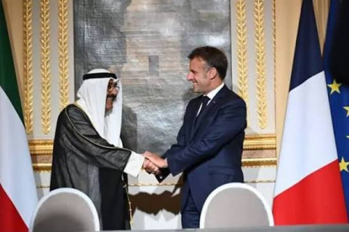 ماكرون يبدأ جولة خليجية في ظل الأزمة في بلاده ماكرون يبدأ جولة خليجية في ظل الأزمة في بلاده