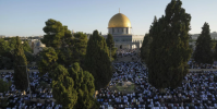إسرائيل تمدد إبعاد خطيب الأقصى من دخوله 6 أشهر أخرى
