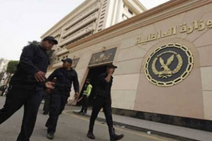 مصر تضبط سائحتين أجنبيتي أثناء قيامها بتصوير مقاطع خادشة