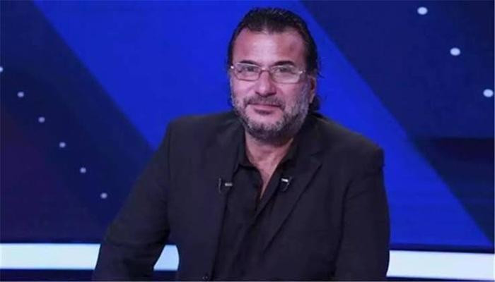 نجم الأهلي السابق يطالب برحيل عموتة ويهاجم بن شرقي وزيزو