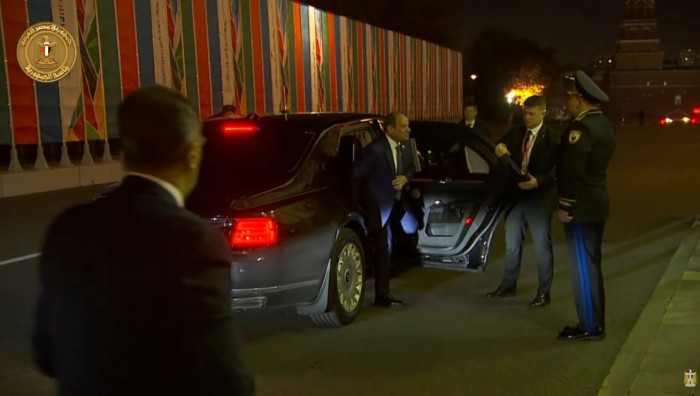 الرئيس السيسي يصل الكرملين لحضور عشاء قادة القمة الروسية الإفريقية الرئيس السيسي يصل الكرملين لحضور عشاء قادة القمة الروسية الإفريقية