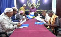 تسليم الدفعة الثانية من استمارات التعبئة تريم لانتقالي وادي حضرموت